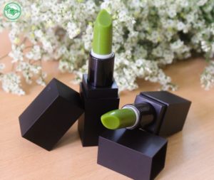 Son dưỡng trị thâm môi vị matcha