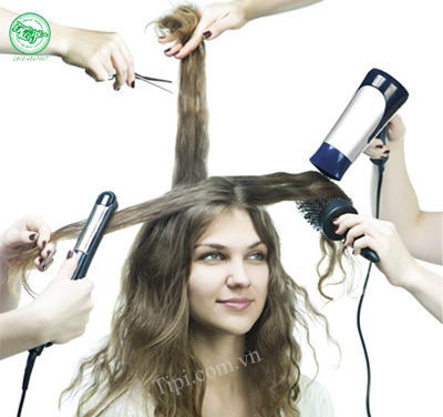 Lạm dụng các sản phẩm uốn, gội, nhuộm... khiến tóc yếu, dễ gãy rụng